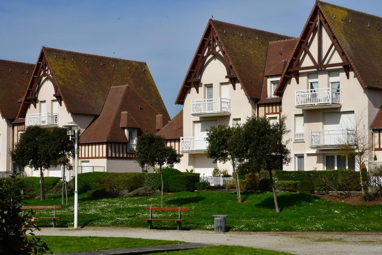 Sénane - Joli studio à 50m de la plage, parking Courseulles-sur-Mer Exterior foto